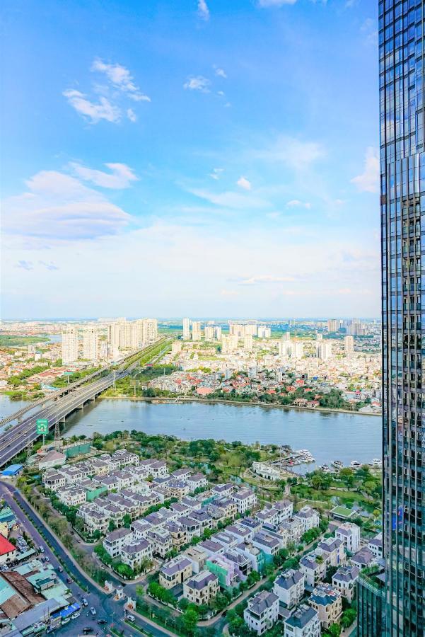 Central Apartments - Vinhomes Central Park, Landmark 81 Area & Ice Skating Rink Ho Chi Minh City Exterior photo